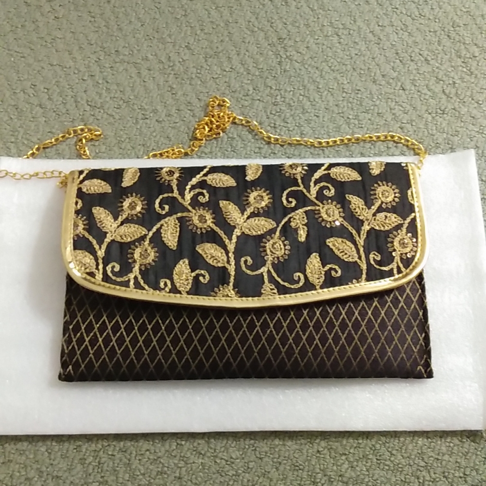 Purse - Picture 3 of 4